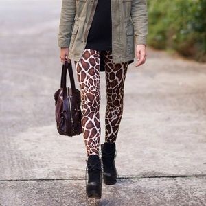 Blackmilk Giraffe Leggings